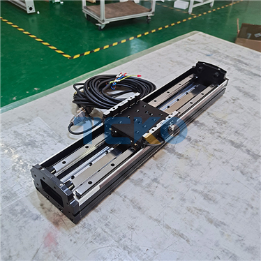 直線電機
